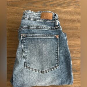 Judy Blue Boyfriend Fit Blue Jeans Size 5/27